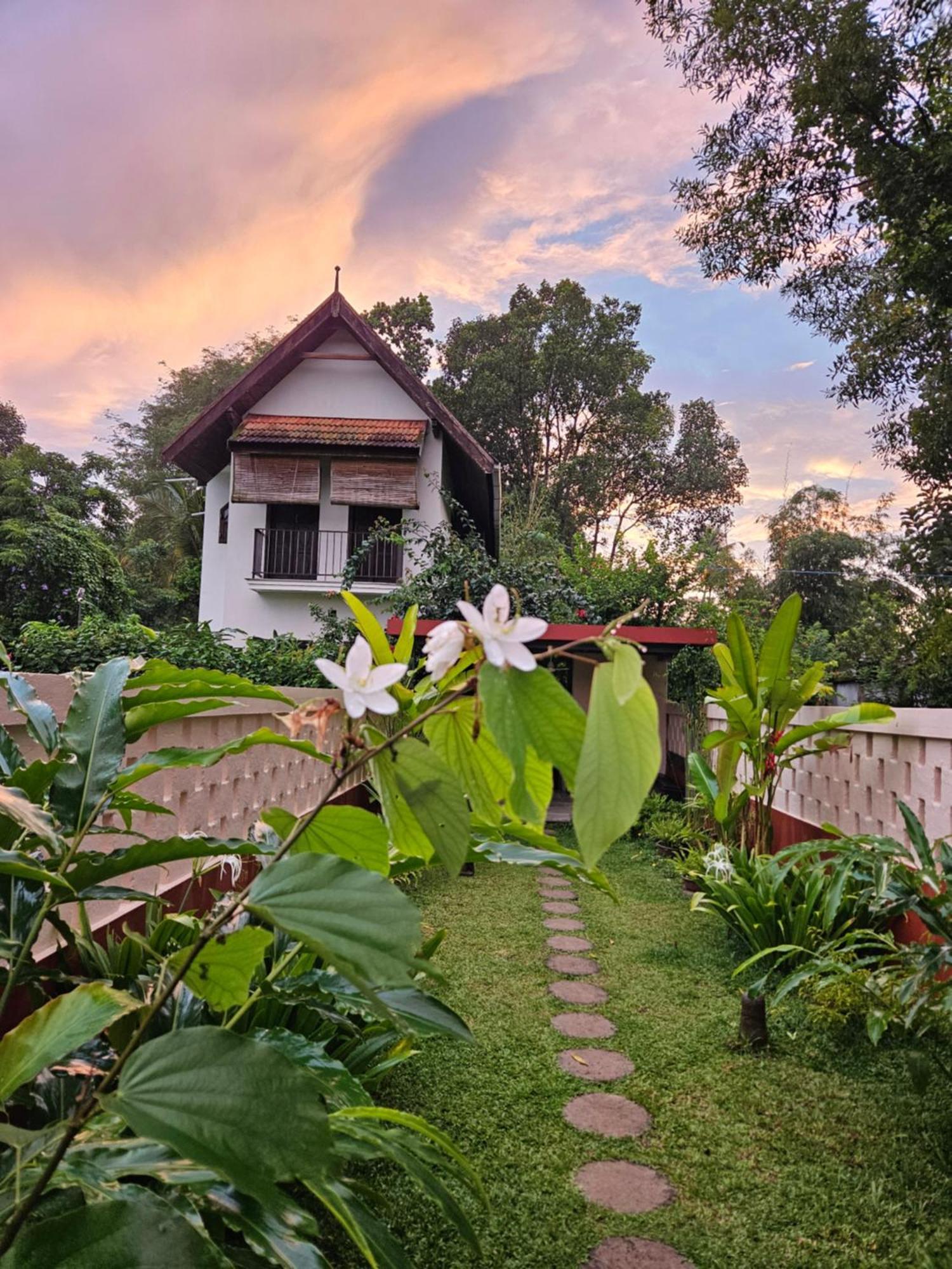 Villa Mia Mararikulam Ngoại thất bức ảnh